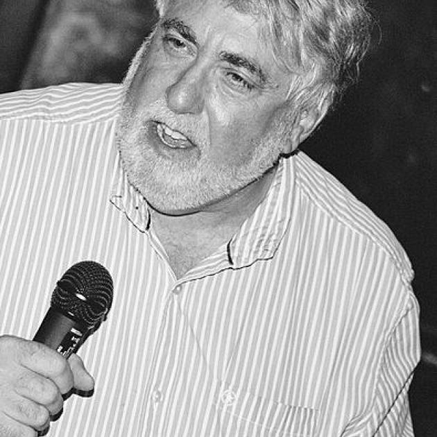 Black & white photo of Mark Rudd